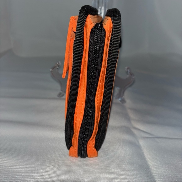 FILOFAX Orange Urban Style Organizer Binder Zip Around - Picture 6 of 12